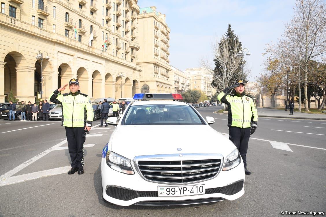 Şəhidlərin xatirəsi bir dəqiqəlik sükutla yad edildi (FOTO/VİDEO)