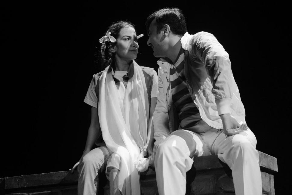 Gənc Tamaşaçılar Teatrında 20 yanvar şəhidləri anılıb (FOTO)