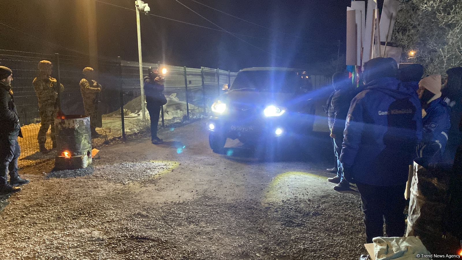 Sülhməramlılara aid daha bir minik maşını Laçın yolundan maneəsiz keçib (FOTO/VİDEO)
