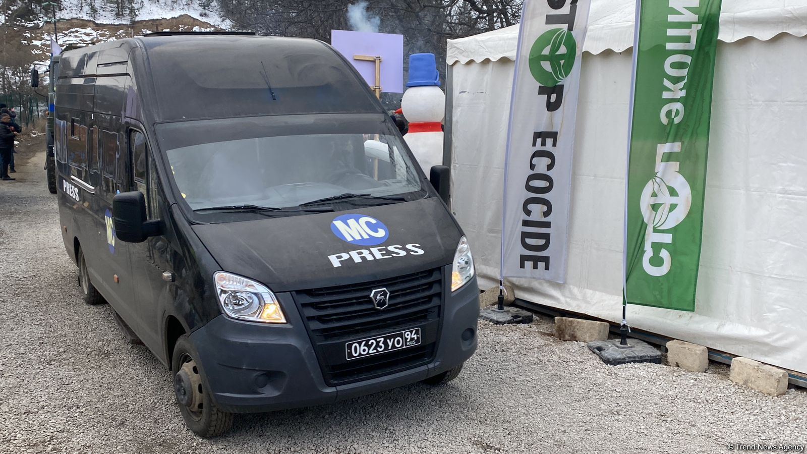 Rusiya sülhməramlılarına məxsus 14 avtomobil Laçın yolundan keçib (FOTO/VİDEO)