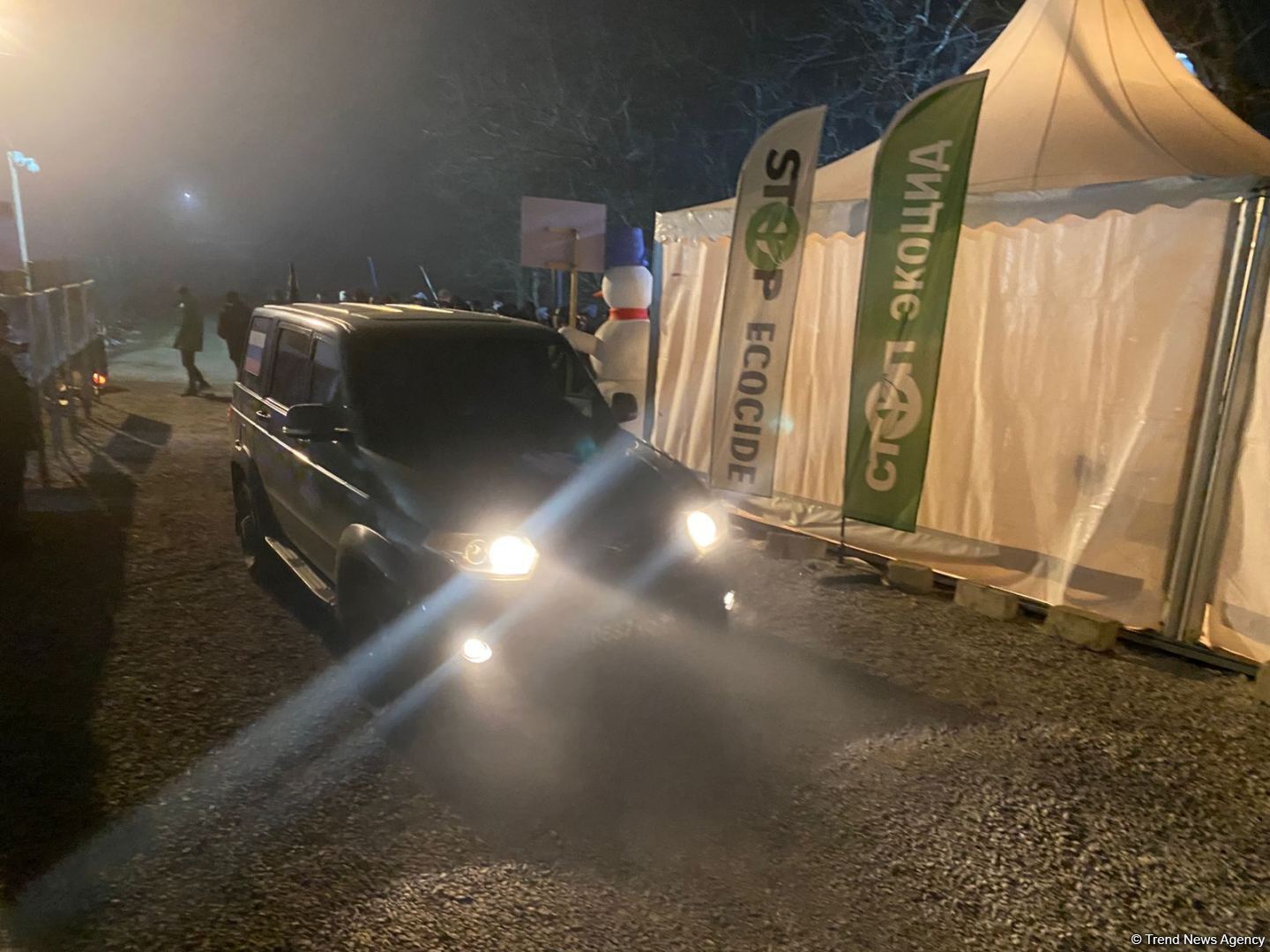 1 minik maşını Laçın yolundan keçib (FOTO)
