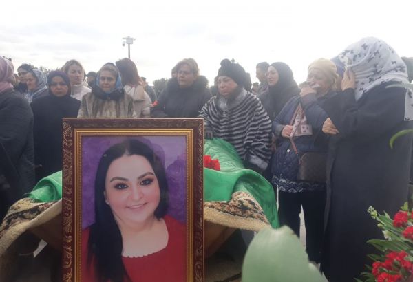 Əməkdar artist Tünzalə Əliyeva dəfn olunub (FOTO)