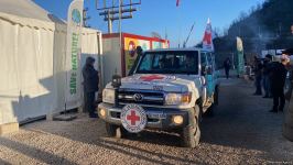 BQXK-ya məxsus avtomobillər Laçın yolundan keçib (FOTO)