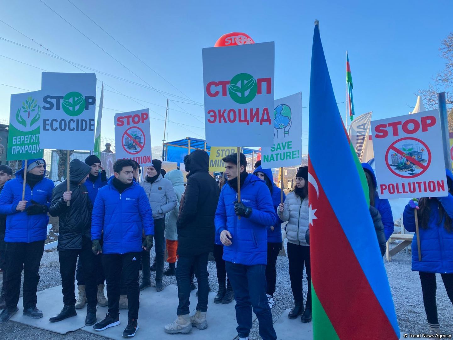 Laçın-Xankəndi yolunda etirazlar davam edir (FOTO)