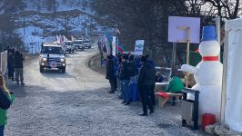 BQXK-ya məxsus avtomobillər yenidən Laçın yolundan keçib (FOTO)