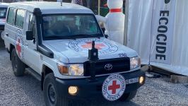 BQXK-ya məxsus avtomobillər yenidən Laçın yolundan keçib (FOTO)