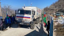 Sülhməramlılara aid 8 təminat avtomobili Laçın yolundan keçib (FOTO)