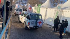 BQXK-ya məxsus avtomobillər Laçın yolundan keçib (FOTO)