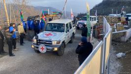 BQXK-ya məxsus avtomobillər Laçın yolundan keçib (FOTO)