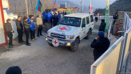 BQXK-ya məxsus avtomobillər Laçın yolundan keçib (FOTO)