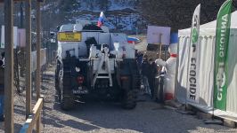 Sülhməramlılara aid daha bir avtomobil Laçın yolundan keçib (FOTO/VİDEO)