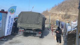 Sülhməramlılara aid 11 avtomobil Laçın yolundan keçib (FOTO)