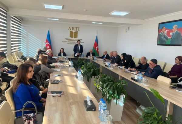 “Xalq bayramları və inancların milli-mənəvi dəyərlərimizin formalaşmasında rolu” monoqrafiyasının təqdimatı olub (FOTO)