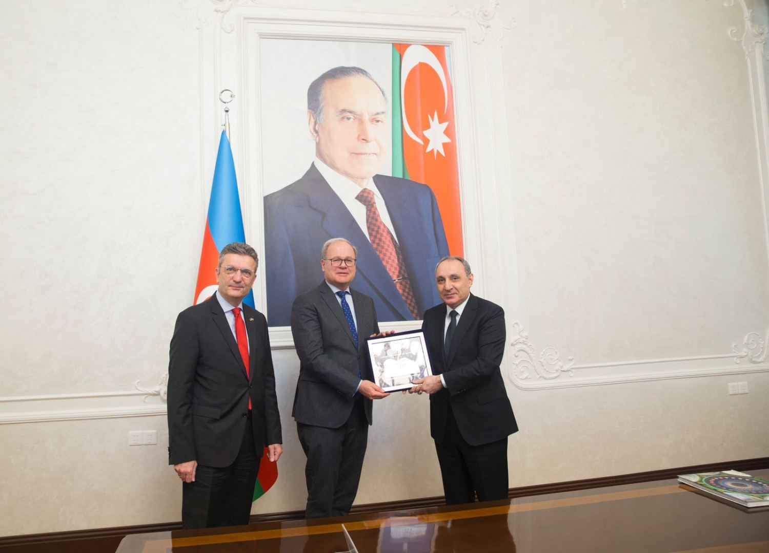 Münhen şəhərinin Baş prokuroru ölkəmizdə səfərdədir (FOTO)