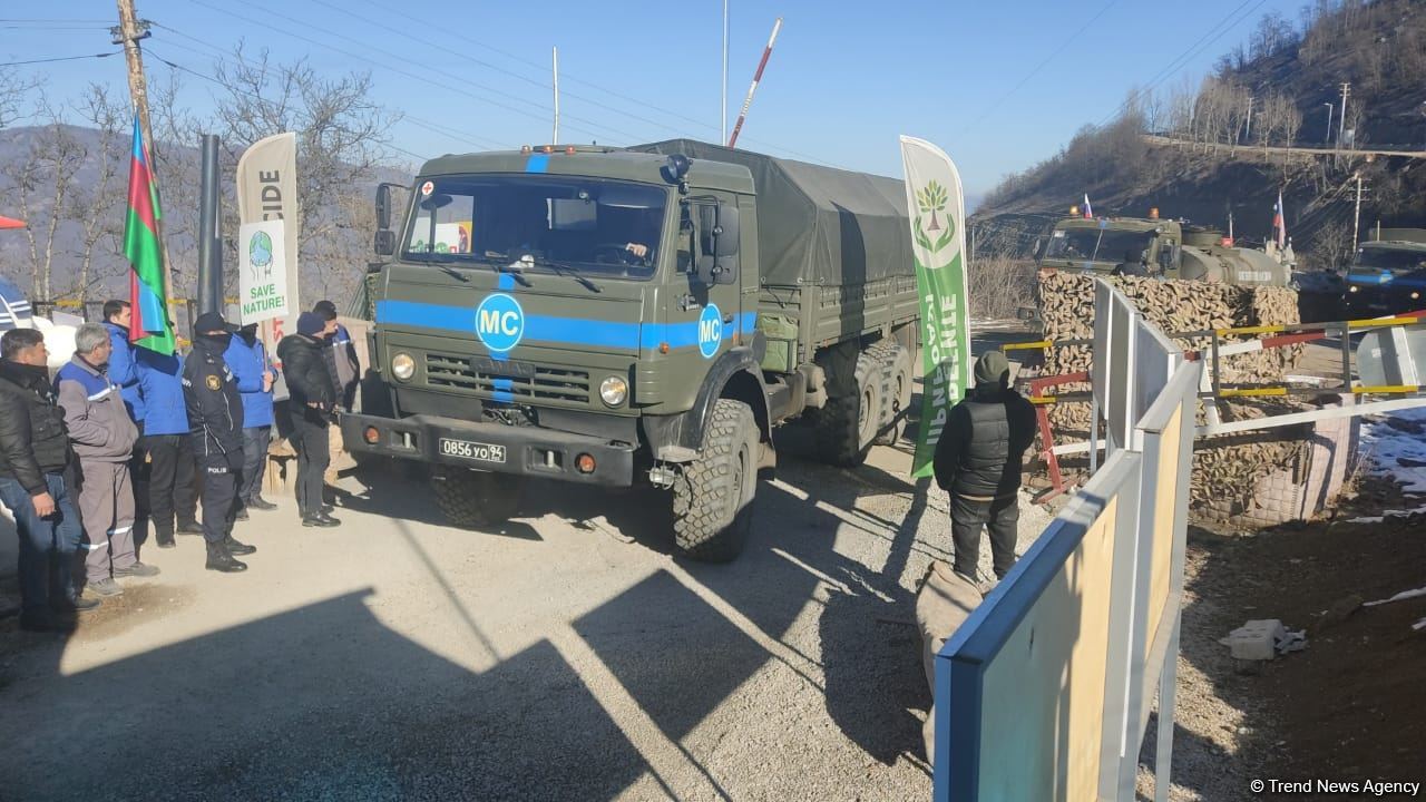 Laçın yolundan 19 maşın keçib (FOTO)
