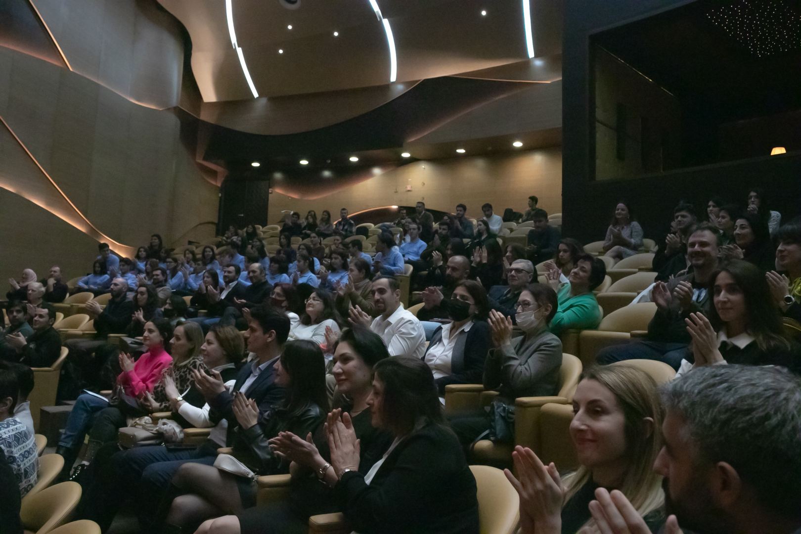 "Cadenza Contemporary Orchestra" “B-C-B” adlı konsertini keçirdi (FOTO/VİDEO)