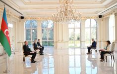 Prezident İlham Əliyev Fransanın Azərbaycanda yeni təyin olunan səfirinin etimadnaməsini qəbul edib (FOTO/VİDEO) (YENİLƏNİB)