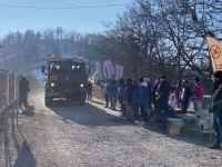 Rusiya sülhməramlılarına aid daha 9 avtomobil Laçın yolundan keçib (FOTO)
