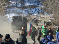 Sülhməramlılarına aid daha 3 avtomobil Laçın yolundan keçib (FOTO)