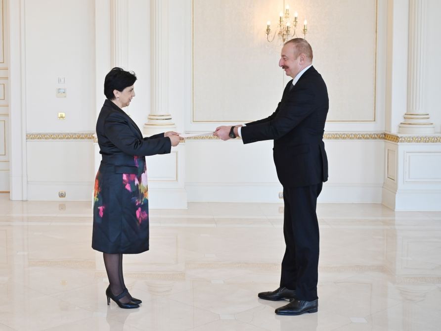 Prezident İlham Əliyev Meksikanın Azərbaycanda yeni təyin olunan səfirinin etimadnaməsini qəbul edib (YENİLƏNİB) (FOTO/VİDEO)