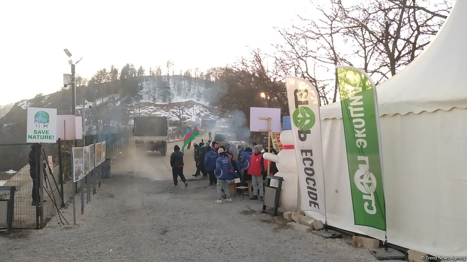 Rusiya sülhməramlılarına aid daha 2 avtomobil Laçın yolundan keçib (FOTO)
