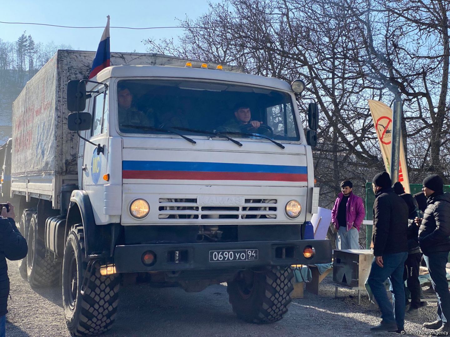 Rusiya sülhməramlılarına aid daha 9 avtomobil Laçın yolundan keçib (FOTO)
