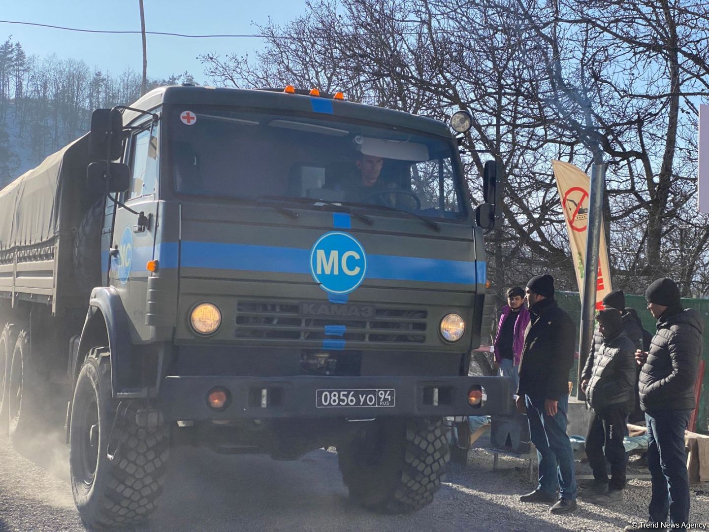 Rusiya sülhməramlılarına aid daha 9 avtomobil Laçın yolundan keçib (FOTO)