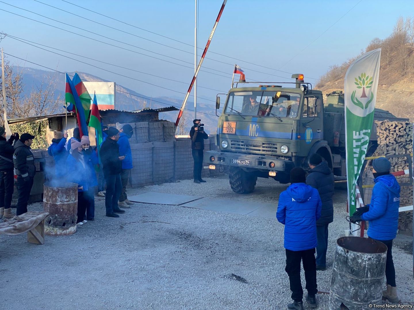 Rusiya sülhməramlılarına aid daha 9 avtomobil Laçın yolundan keçib (FOTO)