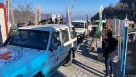 BQXK-ya məxsus yeddi avtomobil Laçın yolundan keçib (FOTO)
