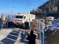 Rusiya sülhməramlılarına aid daha 13 avtomobil Laçın yolundan keçib (FOTO)