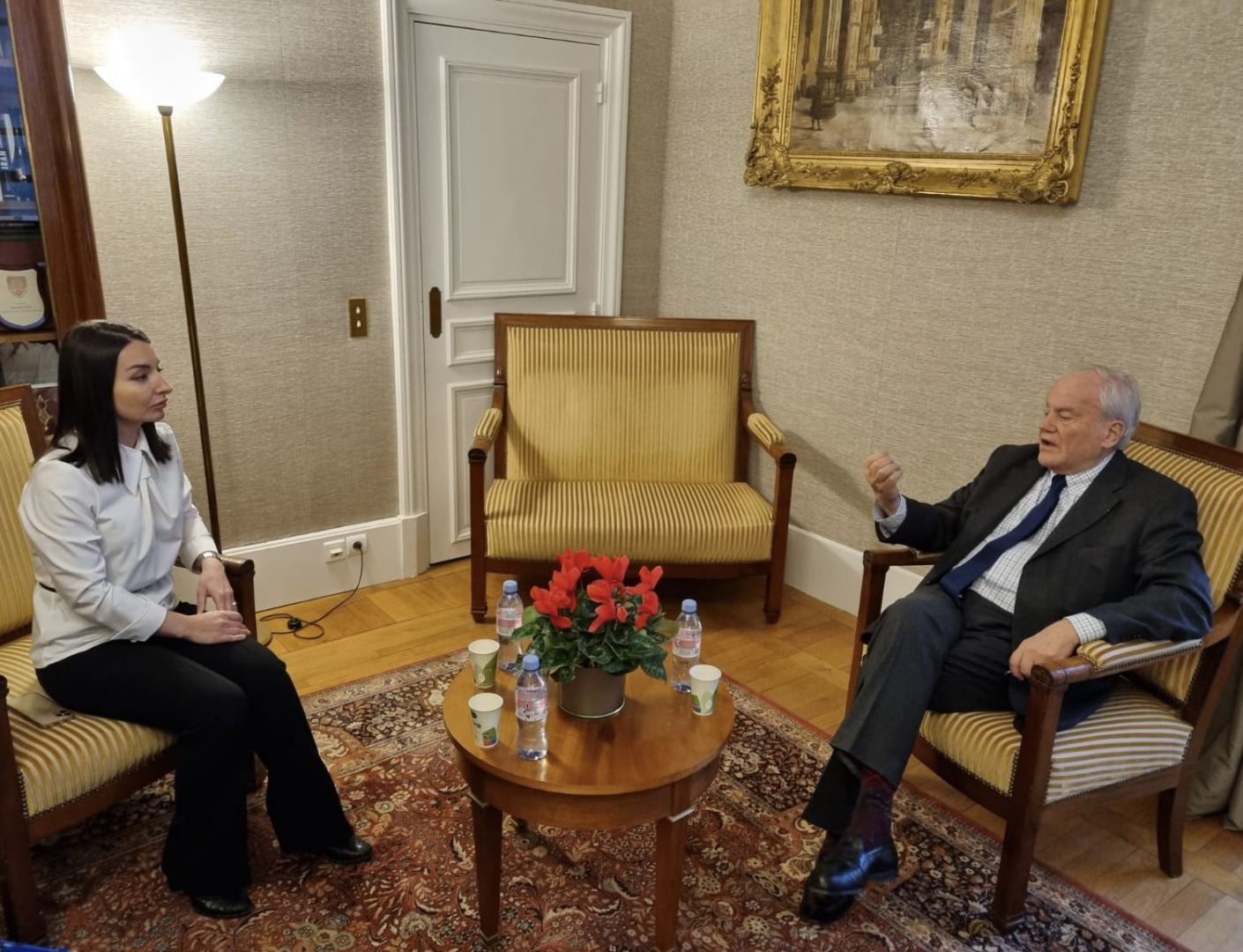 Azərbaycanın Fransadakı səfiri Fransa Senatının Komitə sədri ilə görüşüb (FOTO)