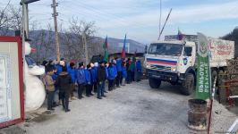 Rusiya sülhməramlılarına aid daha 4 avtomobil Laçın yolundan keçib (FOTO)