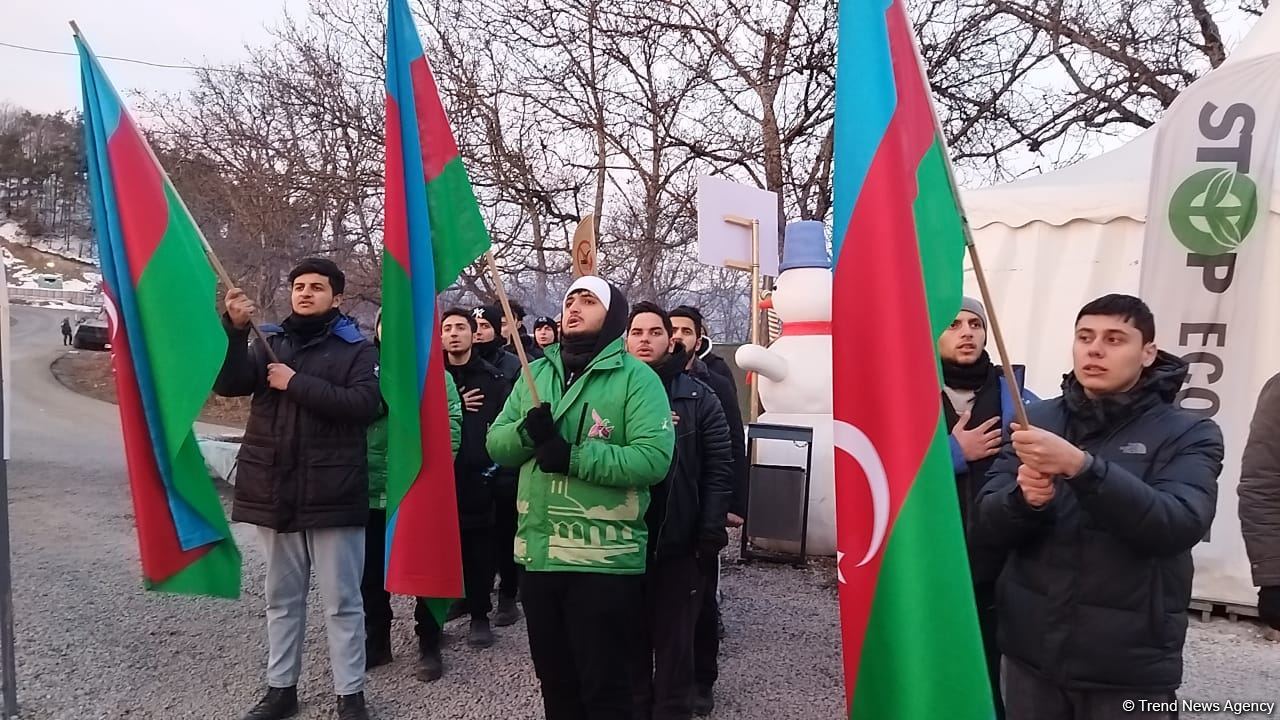 Laçın-Xankəndi yolunda etirazlar 48 gündür davam edir (FOTO)