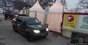 1 minik maşını Laçın yolundan keçib (FOTO)