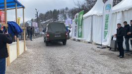 Rusiya sülhməramlılarına aid daha 2 avtomobil Laçın yolundan keçib (FOTO)