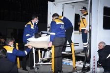 Səfirliyə hücum zamanı yaralananlar təcili yardım maşınları ilə təxliyyə edilib (FOTO/VİDEO) (ƏLAVƏ OLUNUB)