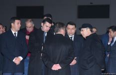 Səfirliyə hücum zamanı yaralananlar təcili yardım maşınları ilə təxliyyə edilib (FOTO/VİDEO) (ƏLAVƏ OLUNUB)
