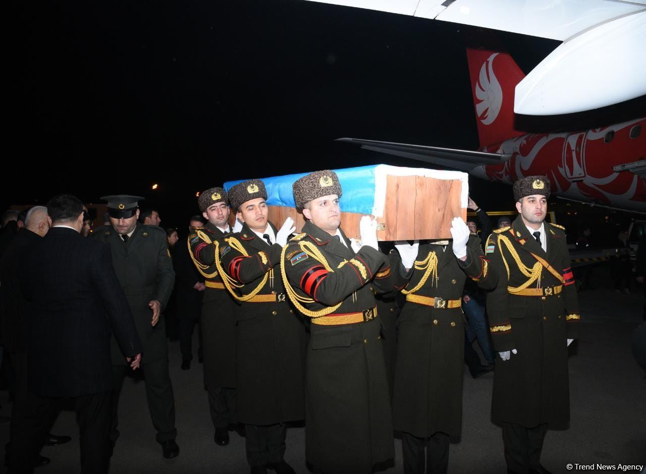 Səfirliyə hücum zamanı şəhid olan Orxan Əsgərovun cənazəsi ailəsinə təhvil verildi (FOTO/VİDEO)