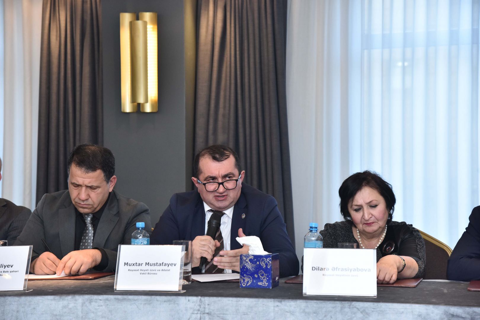 Qarabağ Dirçəliş Fonduna ianə edən Vəkillər Kollegiyasının üzvlərinə ianə sertifikatları təqdim edilib (FOTO)