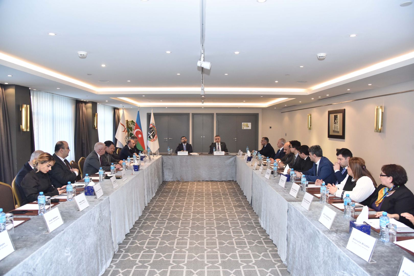Qarabağ Dirçəliş Fonduna ianə edən Vəkillər Kollegiyasının üzvlərinə ianə sertifikatları təqdim edilib (FOTO)