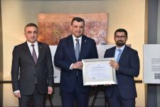 Qarabağ Dirçəliş Fonduna ianə edən Vəkillər Kollegiyasının üzvlərinə ianə sertifikatları təqdim edilib (FOTO)