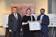 Qarabağ Dirçəliş Fonduna ianə edən Vəkillər Kollegiyasının üzvlərinə ianə sertifikatları təqdim edilib (FOTO)