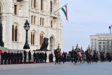 Budapeştdə Azərbaycan Prezidenti İlham Əliyevin rəsmi qarşılanma mərasimi olub (FOTO/VİDEO)