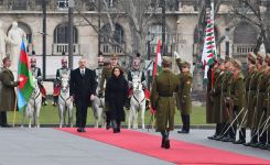 Budapeştdə Azərbaycan Prezidenti İlham Əliyevin rəsmi qarşılanma mərasimi olub (FOTO/VİDEO)