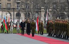 Budapeştdə Azərbaycan Prezidenti İlham Əliyevin rəsmi qarşılanma mərasimi olub (FOTO/VİDEO)