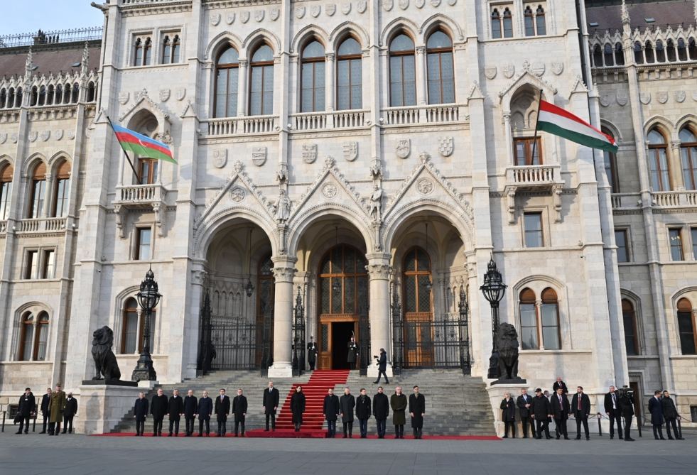 Budapeştdə Azərbaycan Prezidenti İlham Əliyevin rəsmi qarşılanma mərasimi olub (FOTO/VİDEO)