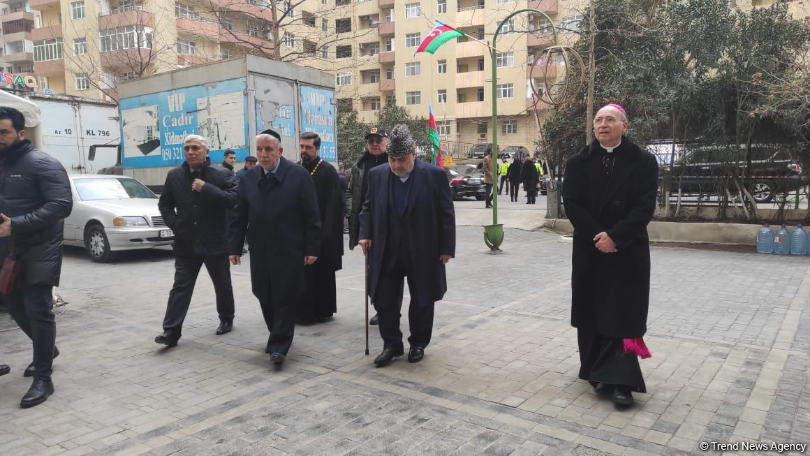 Azərbaycandakı dini konfessiya rəhbərləri şəhid Orxan Əsgərovun yas mərasiminə gəliblər (FOTO)