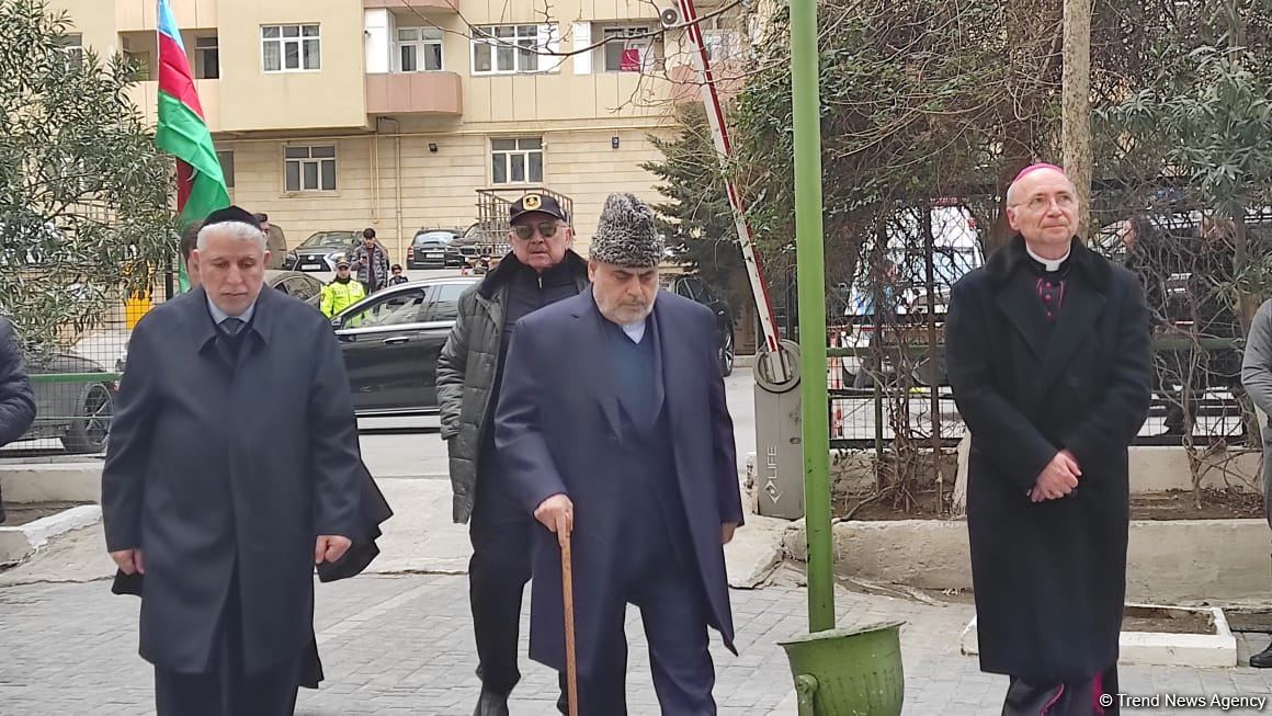 Azərbaycandakı dini konfessiya rəhbərləri şəhid Orxan Əsgərovun yas mərasiminə gəliblər (FOTO)