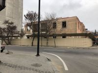 Bakıda daha bir bina sökülür (FOTO)