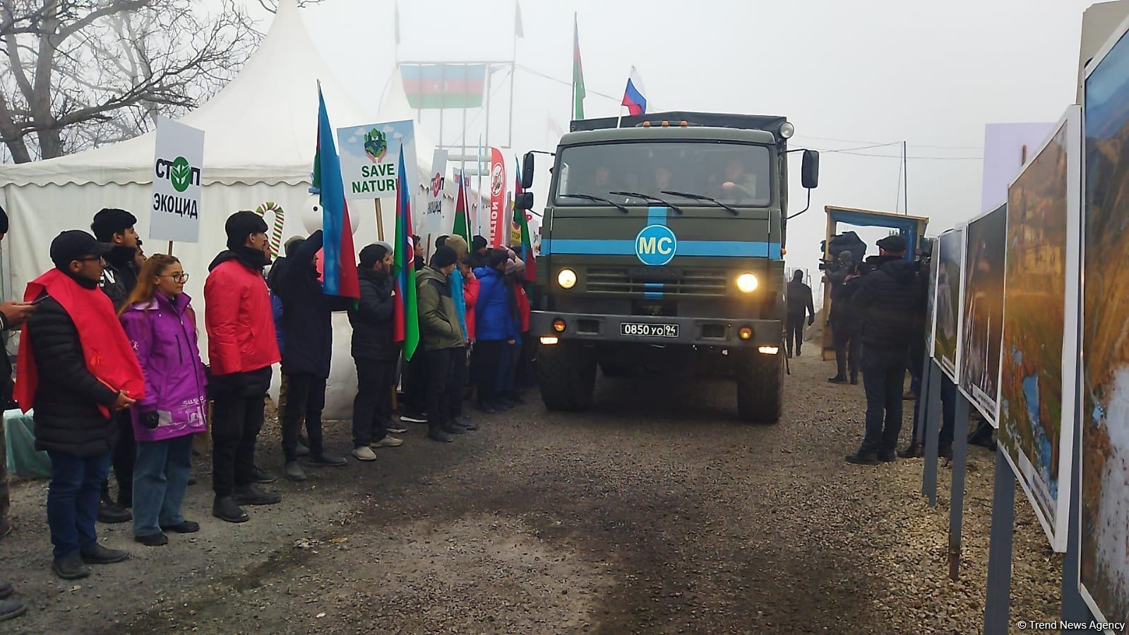 Sülməramlılara aid daha dörd avtomobil Laçın yolundan keçib (FOTO)